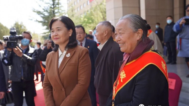 傳承精華，讓藏醫(yī)藥造福人民健康安全！